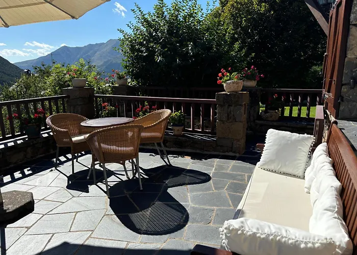 El Xalet De Tauell Hotel Rural