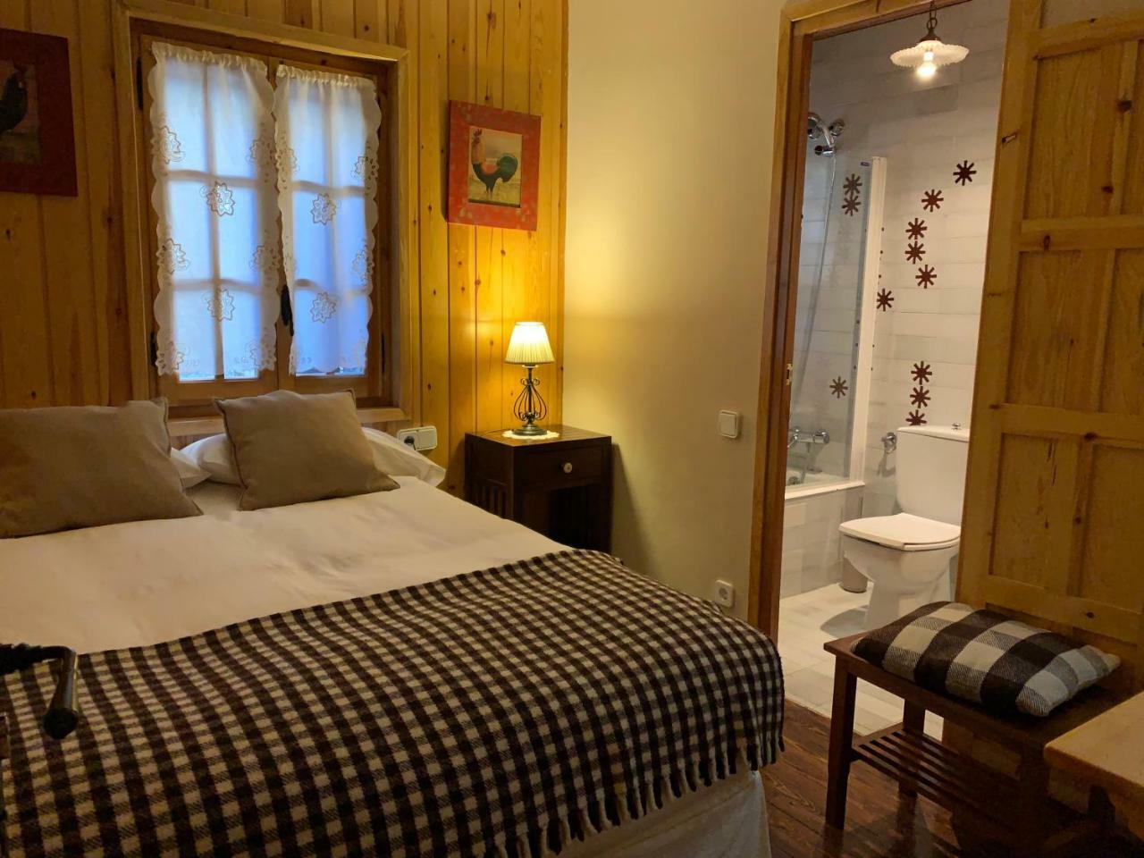 Hotel El Xalet De Rural 2*