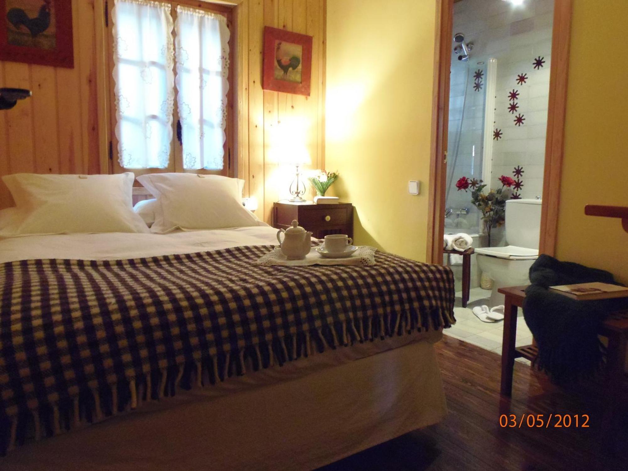 Hotel El Xalet De Rural 2*